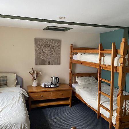 Loch Ness Backpackers Lodge Drumnadrochit Exteriör bild