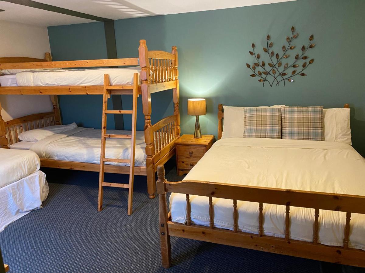 Loch Ness Backpackers Lodge Drumnadrochit Exteriör bild