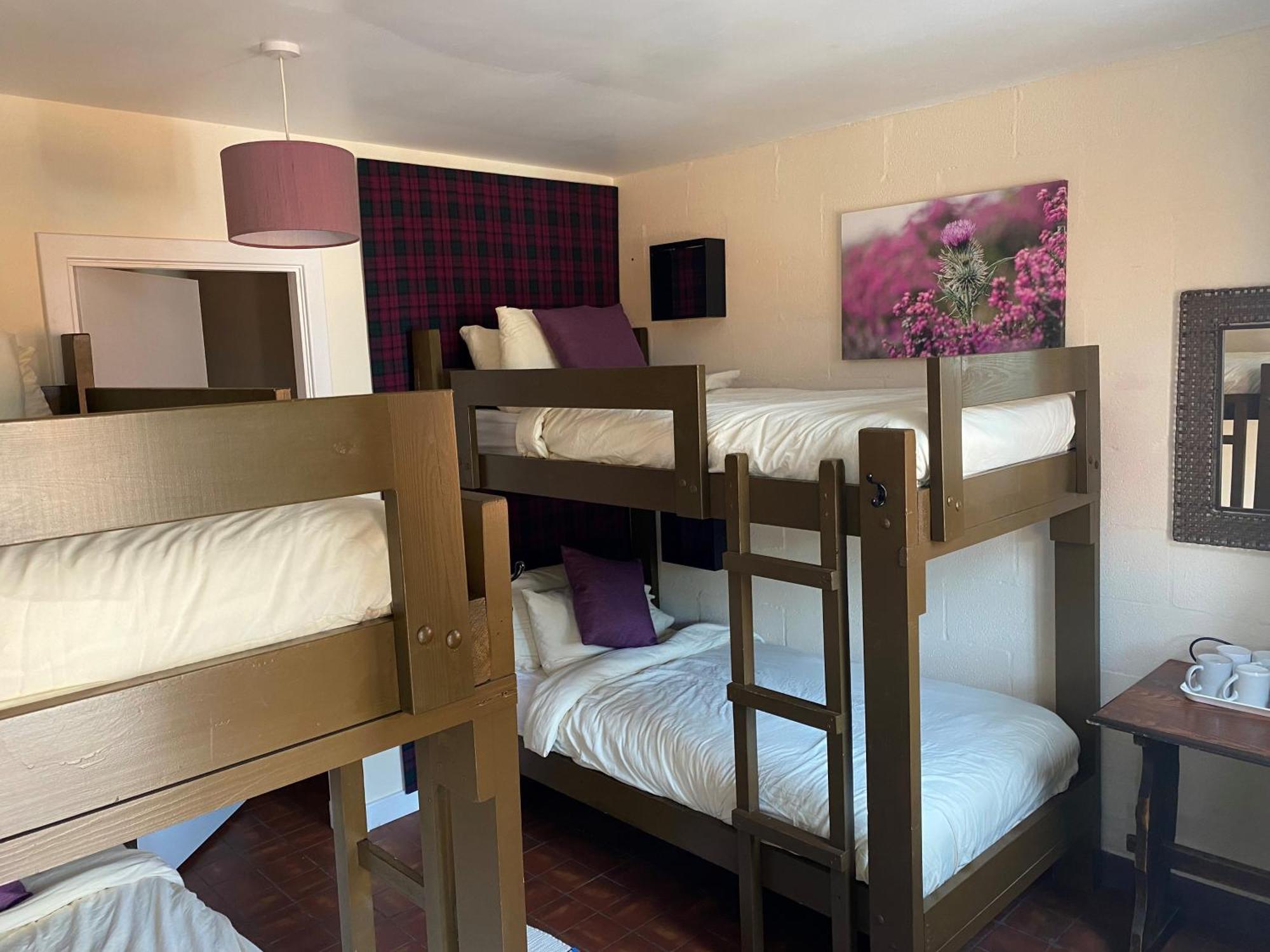Loch Ness Backpackers Lodge Drumnadrochit Exteriör bild